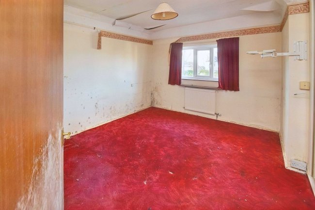 53 Bloxham Road, Banbury, Oxfordshire, OX16 9JS 1