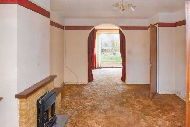 53 Bloxham Road, Banbury, Oxfordshire, OX16 9JS 1