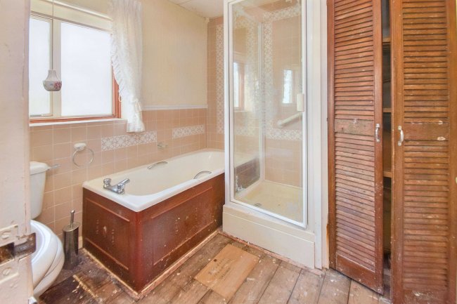 53 Bloxham Road, Banbury, Oxfordshire, OX16 9JS 1