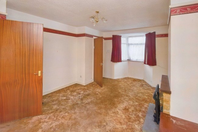 53 Bloxham Road, Banbury, Oxfordshire, OX16 9JS 1