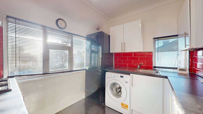 7 Dickensons Lane, South Norwood, London, SE25 5HJ 10