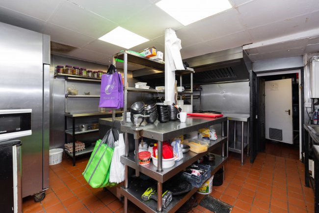 114 Stafford Road, Wallington, SM6 9AY 4