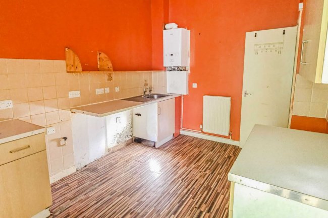 10 Burnham Court, Thomas Wyatt Road, Devizes, Wiltshire, SN10 5FE 4