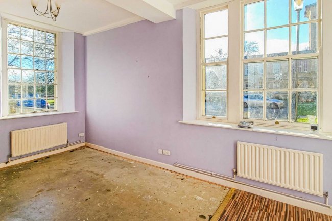 10 Burnham Court, Thomas Wyatt Road, Devizes, Wiltshire, SN10 5FE 4