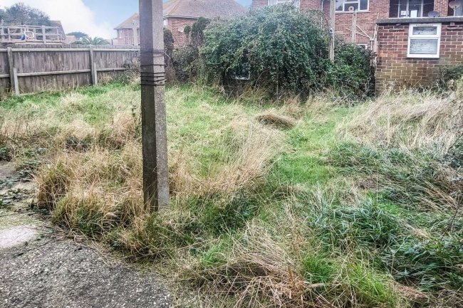 31 Dumbarton Road, Weymouth, DT4 9BY 3