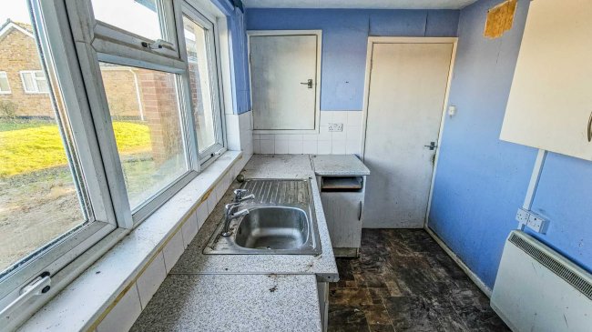 1 Scott Close, Kings Somborne, SO20 6NR 7