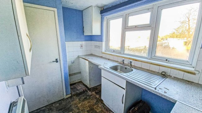 1 Scott Close, Kings Somborne, SO20 6NR 7