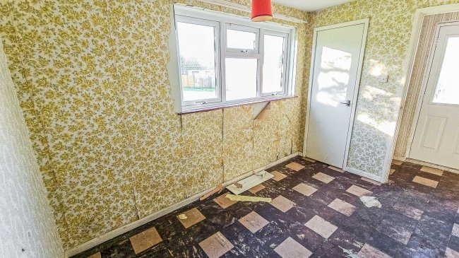 1 Scott Close, Kings Somborne, SO20 6NR 7