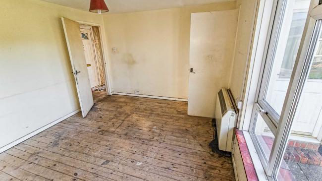 1 Scott Close, Kings Somborne, SO20 6NR 7