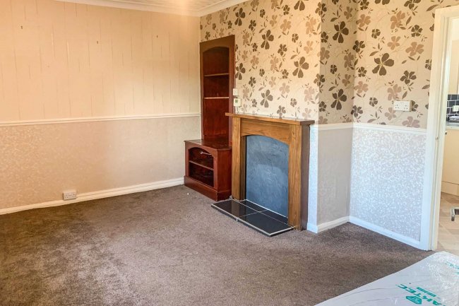 7 Fairfield, Radstock, Coleford, BA3 5PH 9