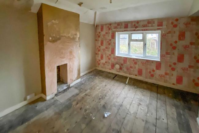 2 Ludgershall Road, Tidworth, SP9 7LX 1