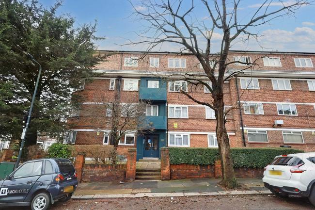 Flat 2, The Elms, Nicoll Road, Willesden, London, NW10 9AA 9