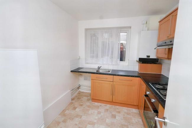 Flat 2, The Elms, Nicoll Road, Willesden, London, NW10 9AA 9