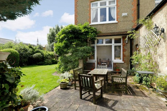 4 Ridgway Gardens, Wimbledon, London, SW19 4SZ 1