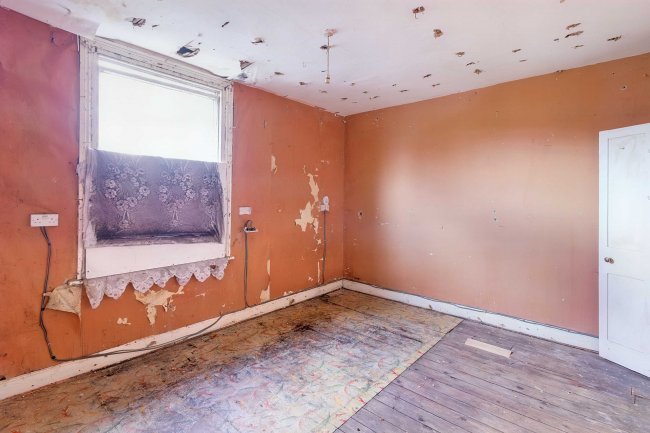 25 Banstead Terrace East, Leeds, Yorkshire, LS8 5PX 5