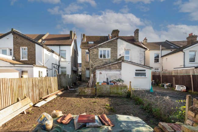 266 Portland Road, South Norwood, London SE25 4SL 2