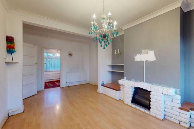 Ground Floor Flat, 421 Chertsey Road, Whitton, Twickenham, TW2 6LS 6