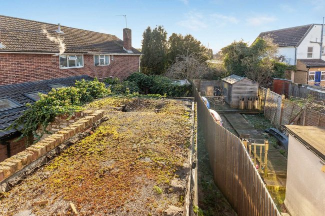 72 Upper Sutton Lane, Hounslow, TW5 0PT 10