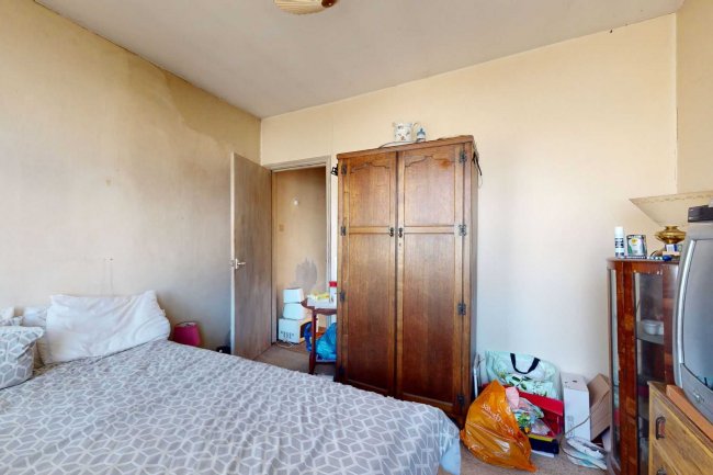 72 Upper Sutton Lane, Hounslow, TW5 0PT 10