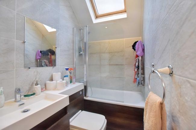 Flat 6, 22 Cator Road, Sydenham, London SE26 5DS 7