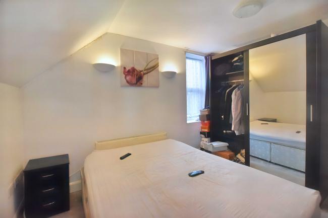 Flat 6, 22 Cator Road, Sydenham, London SE26 5DS 7