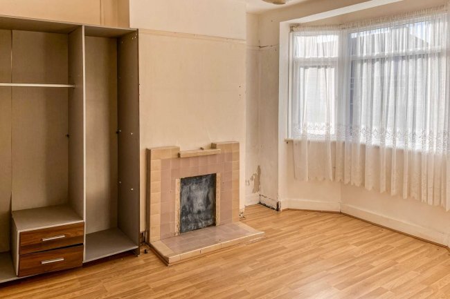 24 Kimble Road, Colliers Wood, London, SW19 2AS 1