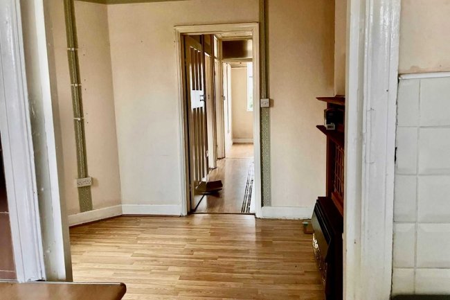 24 Kimble Road, Colliers Wood, London, SW19 2AS 1