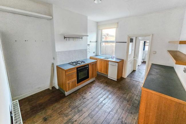 15 Wisa Terrace, Sherwood, Nottingham, NG5 4AL 8