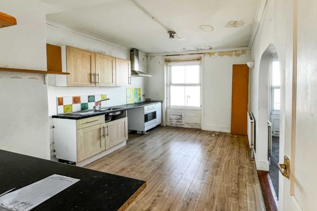 Second Floor Flat, 45 Central Parade, Herne Bay, CT6 5HZ 1