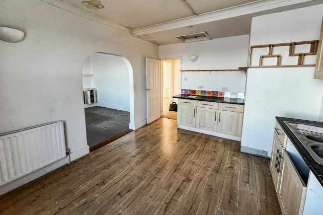 Second Floor Flat, 45 Central Parade, Herne Bay, CT6 5HZ 1