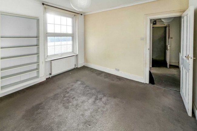Second Floor Flat, 45 Central Parade, Herne Bay, CT6 5HZ 1
