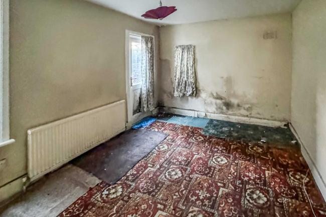 101A Endlesham Road, London, SW12 8JP 10