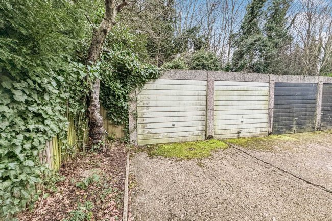 Garage 1, Baronsclere, 23 Avenue Road, London, N6 5YA 7