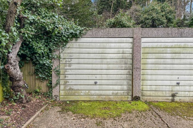 Garage 1, Baronsclere, 23 Avenue Road, London, N6 5YA 7