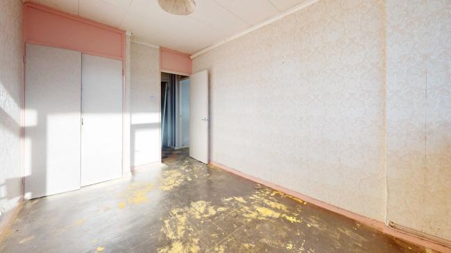 15 Osterley House, Giraud Street, Poplar, E14 6EF 2