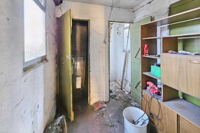 24 Queensway, Manchester, M44 6ND 9