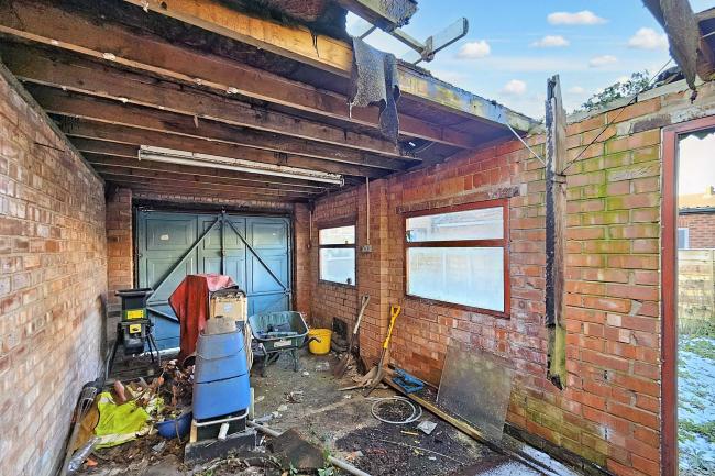 24 Queensway, Manchester, M44 6ND 9