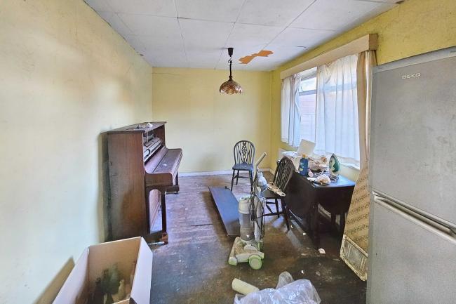 24 Queensway, Manchester, M44 6ND 9