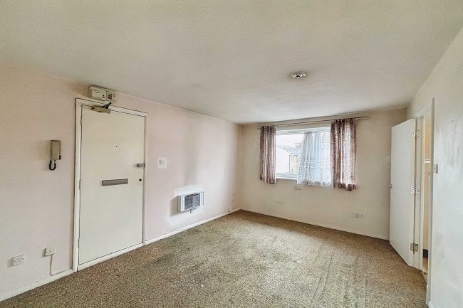 Flat 30 Willoughby Mews, Willoughby Lane, Tottenham, London, N17 0YH 1