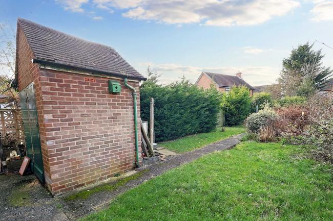 18 Chantry Road, Kempston, Bedford, Bedfordshire, MK42 7QU 7