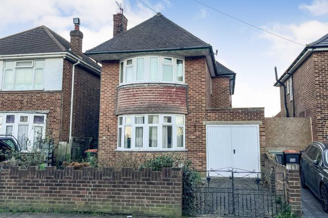 18 Chantry Road, Kempston, Bedford, Bedfordshire, MK42 7QU 7