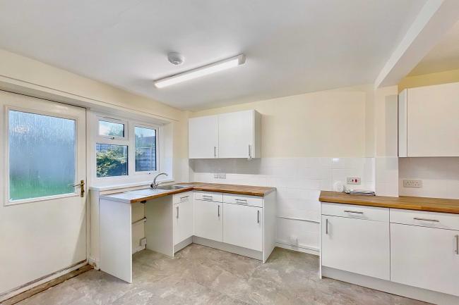 45 Queens Road, Warmley, Bristol, South Gloucestershire BS30 8EQ 2