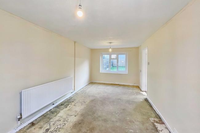 45 Queens Road, Warmley, Bristol, South Gloucestershire BS30 8EQ 2