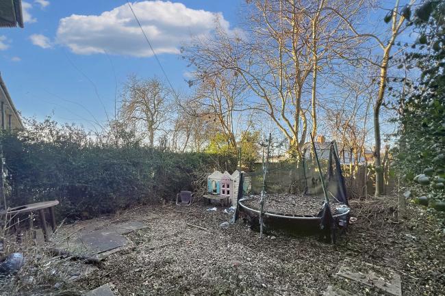 15 West Close, Keyworth, Nottingham, NG12 5GQ 3