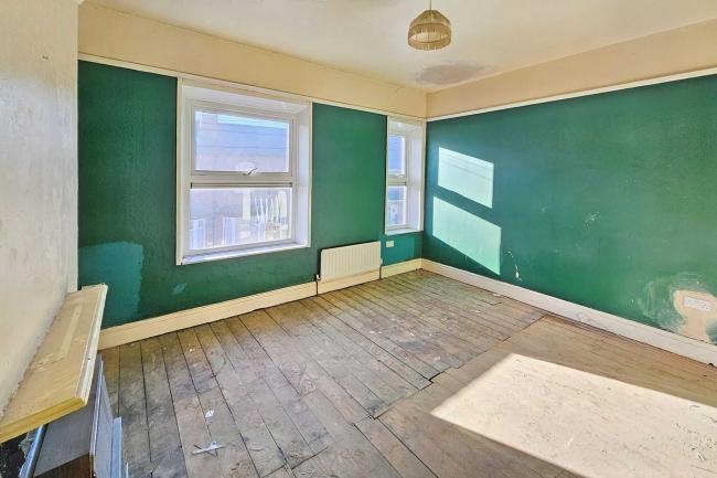 103 Oakfield Street, Altrincham, WA15 8HQ 4