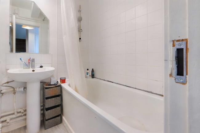 Flat 99, Gayton House, Chiltern Road, Bow, London, E3 4BY 6