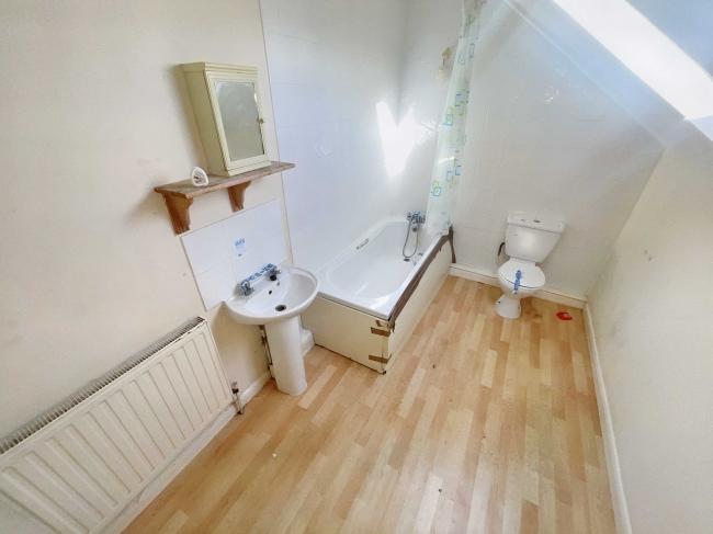 Flat 3, 43 Louis Street, Hull, North Humberside, HU3 1LZ 10