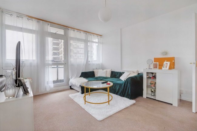 41 Westland House, Rymill Street, North Woolwich, E16 2LF 10