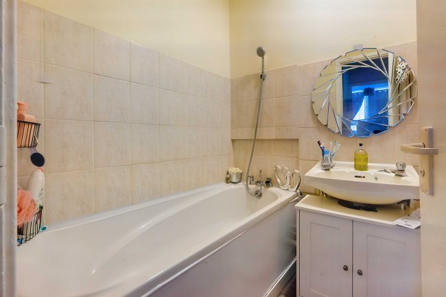 41 Westland House, Rymill Street, North Woolwich, E16 2LF 10