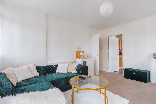 41 Westland House, Rymill Street, North Woolwich, E16 2LF 10